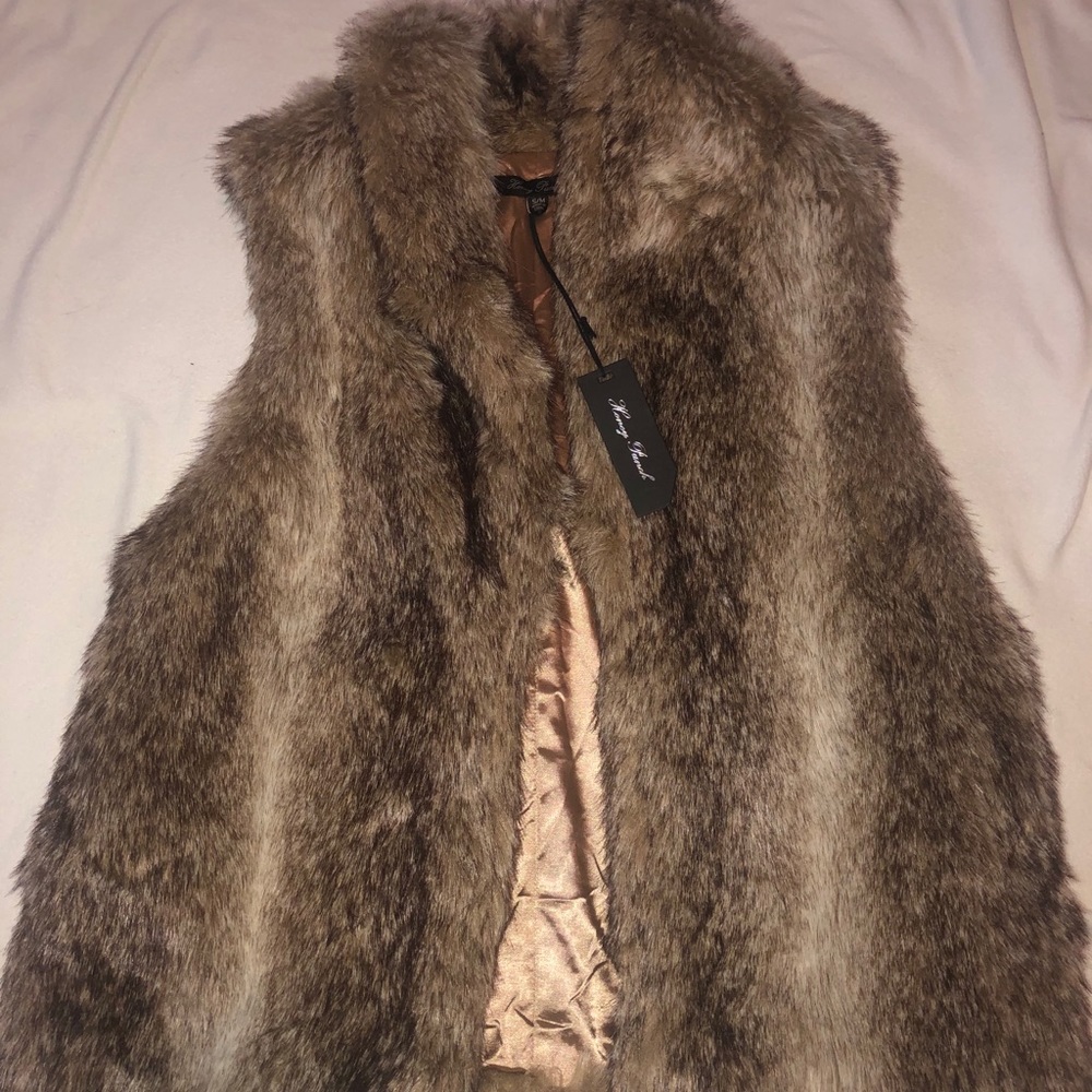 Fur vest
